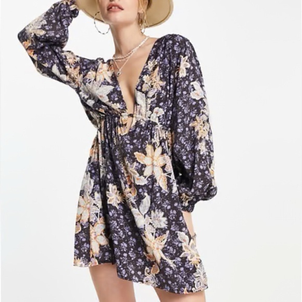 Floral V-Neck Mini Dress - Black & Cream